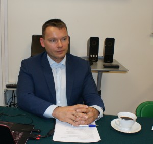 Prowadzący spotkanie Lech Fronczek